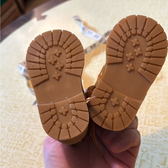 Vintage Bonnie Stuart Tan Baby Shoes - Picture 7 of 8